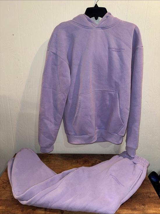 Comfrt Tops - Lilac Hoodie Sweatshirt and Sweatpants- Women's